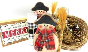 Christmas Decor Mixed Lot - Snowmen, Wreath, Candle & Sign