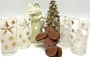Christmas Decor & Holiday Glassware Mixed Lot
