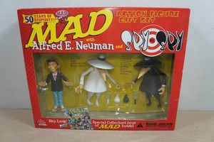 MAD Alfred E Neuman and Spy vs Spy Figures