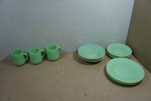 Vintage Jadeite Glassware