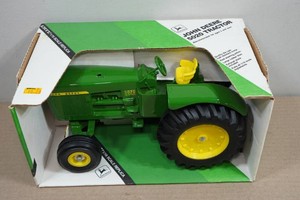 Ertl John Deere 5020 Tractor 116 Scale Replica