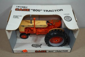 Ertl Case 800 Tractor 116 Scale Replica