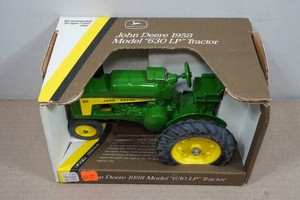 Ertl John Deere 1958 Model 630 LP Tractor 116 Scale Replica
