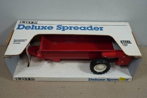 Ertl Deluxe Spreader 116 Scale Replica