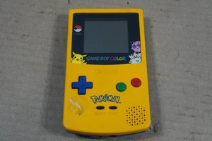 Nintendo Game Boy Color Pokemon Special Pikachu Edition