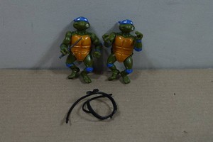 2 TMNT Leonardo Action Figures