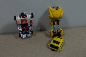 2 Transformers Toys