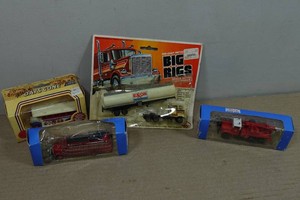 Vintage Vehicle Toys - Big Rigs Exxon, Days Gone Bus