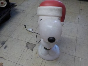 25 Blow Mold Snoopy