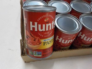 24 Case of 6 oz Hunts Tomato Paste
