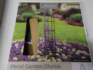 Metal Garden Obelisk - needs assembly