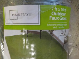 Mainstays 7ft x 10 ft  Outdoor Faux Grass