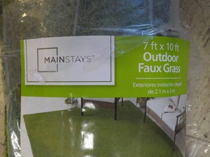 Mainstays 7ft x 10 ft  Outdoor Faux Grass