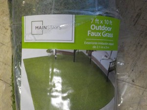 Mainstays 7ft x 10 ft  Outdoor Faux Grass