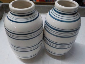 2 Vases 9