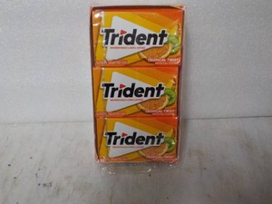 12 Trident 14 Sticks each Tropical Twist Sugar Free Gum
