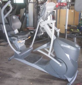(HWG) Octane Fitness XR6 Recumbent Seated Elliptical Trainer