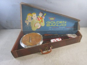 (EC1) Vintage Emenee Golden Banjo Toy Instrument with Snap-On Automatic Chord Player with Original Box