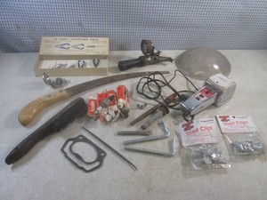 (BR3) Assorted Vintage - See Photos
