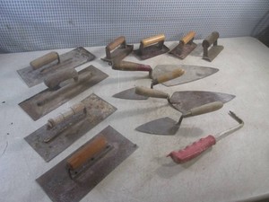 (BR2) Assorted Trowels Edgers Etc