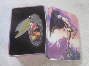 (BSB) Boris Vallejo Fantasy Art Collector Knife in Tin Display Box - #3
