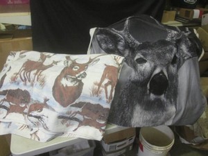 (A-4T) 2 Deer Blankets