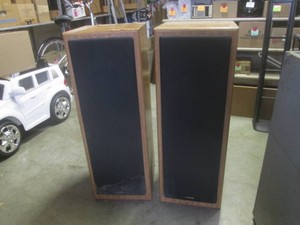 (CS) Pair of Vintage Fisher STV-9025 3-Way Speakers with 2 Active Bass Drivers 36 Tall
