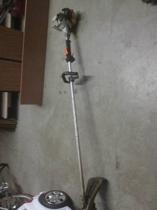 (EW7) Echo 30 Straight Shaft Gas Powered Trimmer - Works