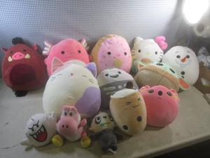 (EW4) Assorted SquishMallows and Others