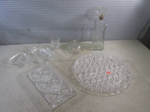 (F-0) Assorted Clear Glass and Plastic