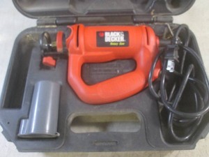 (A-1) Black & Decker Rotary Saw with Case