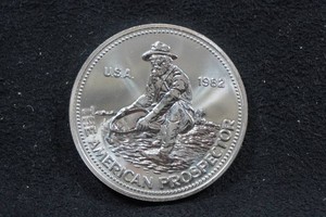 1982 Engelhard American Prospector 1 Ounce Silver Coin