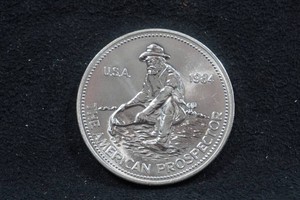 1984 Engelhard American Prospector 1 Ounce Silver Coin