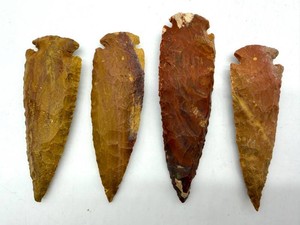 Knapped Stone Arrowheads (Lot of 4)