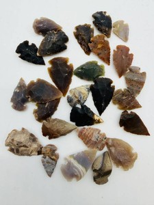 Knapped Stone Arrowhead Collection - 28 Pieces