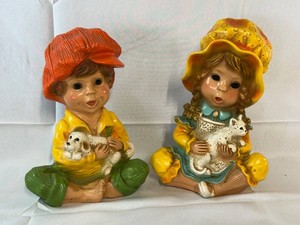 Vintage 1974 Universal Statuary Child Figurine Pair Alice and Andy holding a Puppy and Kitten