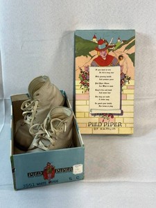 Vintage Pied Piper of Hamlin Juvenile Shoes Style 3551 Size 5C