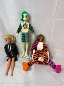 Monster High G3 Ghoul Spirit Deuce Gorgon Doll, Barbie Cutie Reveal Jungle Series Doll & Barbie Fashion Doll Mixed Lot