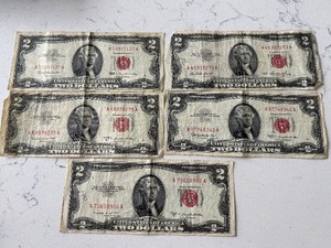 Red Seal $2 Dollar Notes