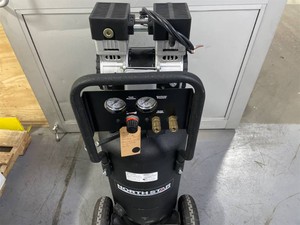 NorthStar 20 gallon air compressor 125 psi max. (Repairable sold for parts or repair ) motorpump work missing plumbing hoses pressure switch is missing parts
