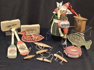 Midwest Gifts Rustic Fishing Ornaments & Decor Mixed Lot