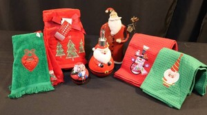 Christmas Dish Towels & Santa Decor Mixed Lot