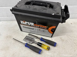 Wood Chisels with Case