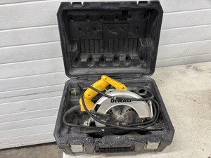 Dewalt Circular Saw with Case