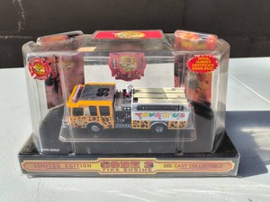 Code 3-Toys R Us-Ferrara Inferno Pumper Collectable Firetruck