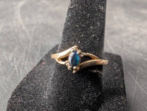 10K Blue Sapphire Ring Size 7