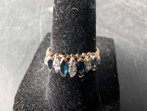 14k Gold Ring With Clear & Blue Stones - 2.65g