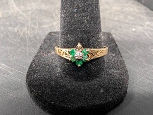 10K Gold Diamond & Emerald Ring