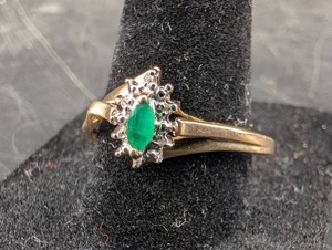 10K Gold Green Gemstone Ring