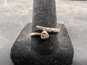 14K Gold Heart Ring Size 9